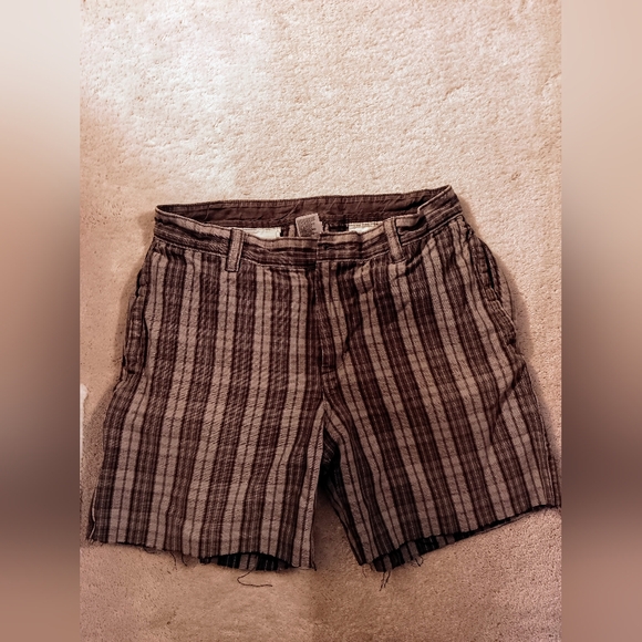 The North Face~Upcycled Brown Plaid Flat Front Shorts - Picture 5 of 12